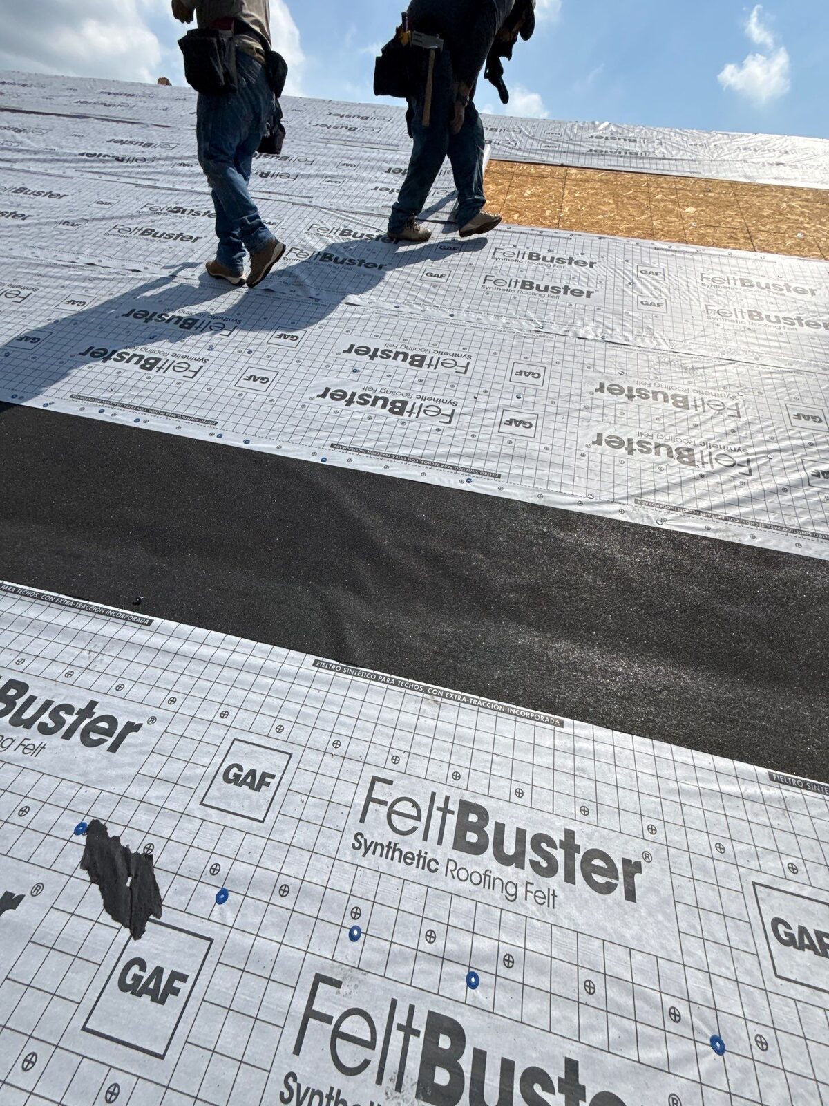 GAF FeltBuster synthetic underlayment going down